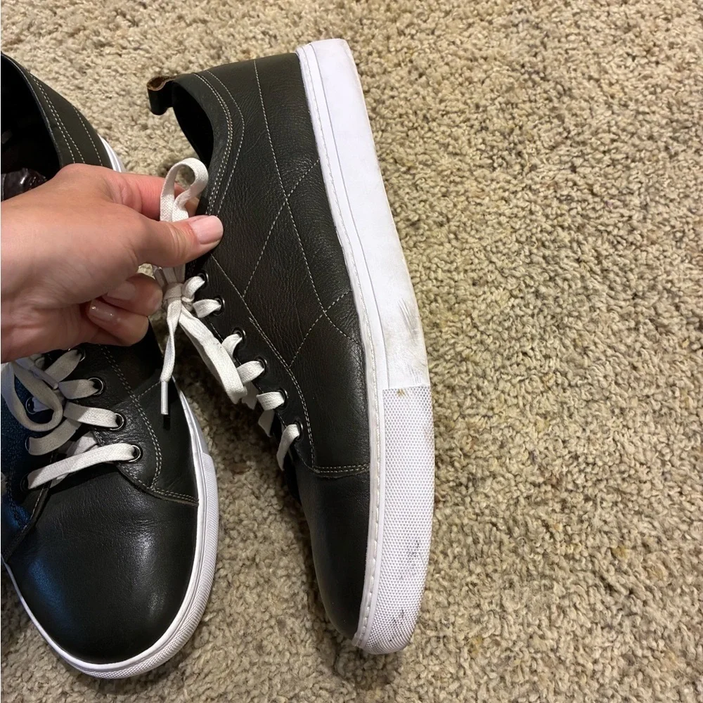 Robert Graham Men’s Blackburn leather sneakers Size 12 Green Luxury Modern